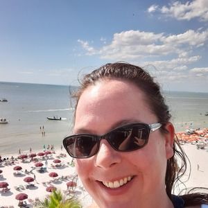 Meet your Posher, Carrie